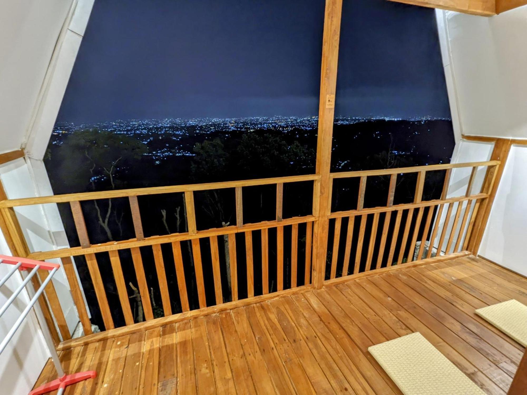 Little Tokyo Hotel Imogiri ภายนอก รูปภาพ
